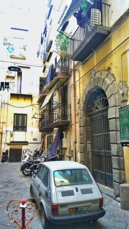 נאפולי Dimora Dei Giganti Apartment מראה חיצוני תמונה