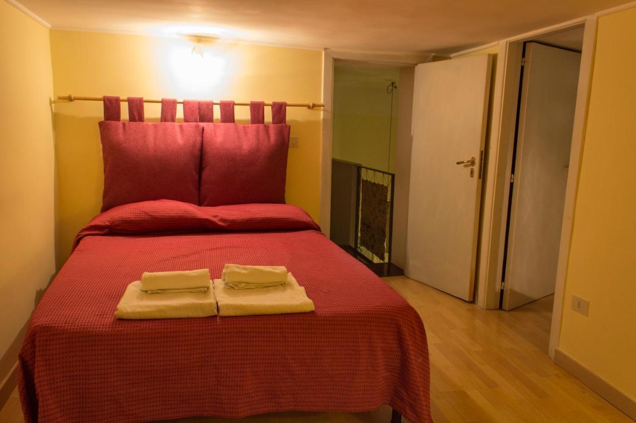 נאפולי Dimora Dei Giganti Apartment מראה חיצוני תמונה