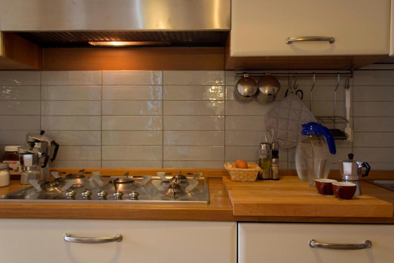 נאפולי Dimora Dei Giganti Apartment מראה חיצוני תמונה